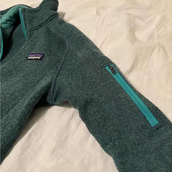 Patagonia Quarter-zip Pullover - Picture 3 of 4
